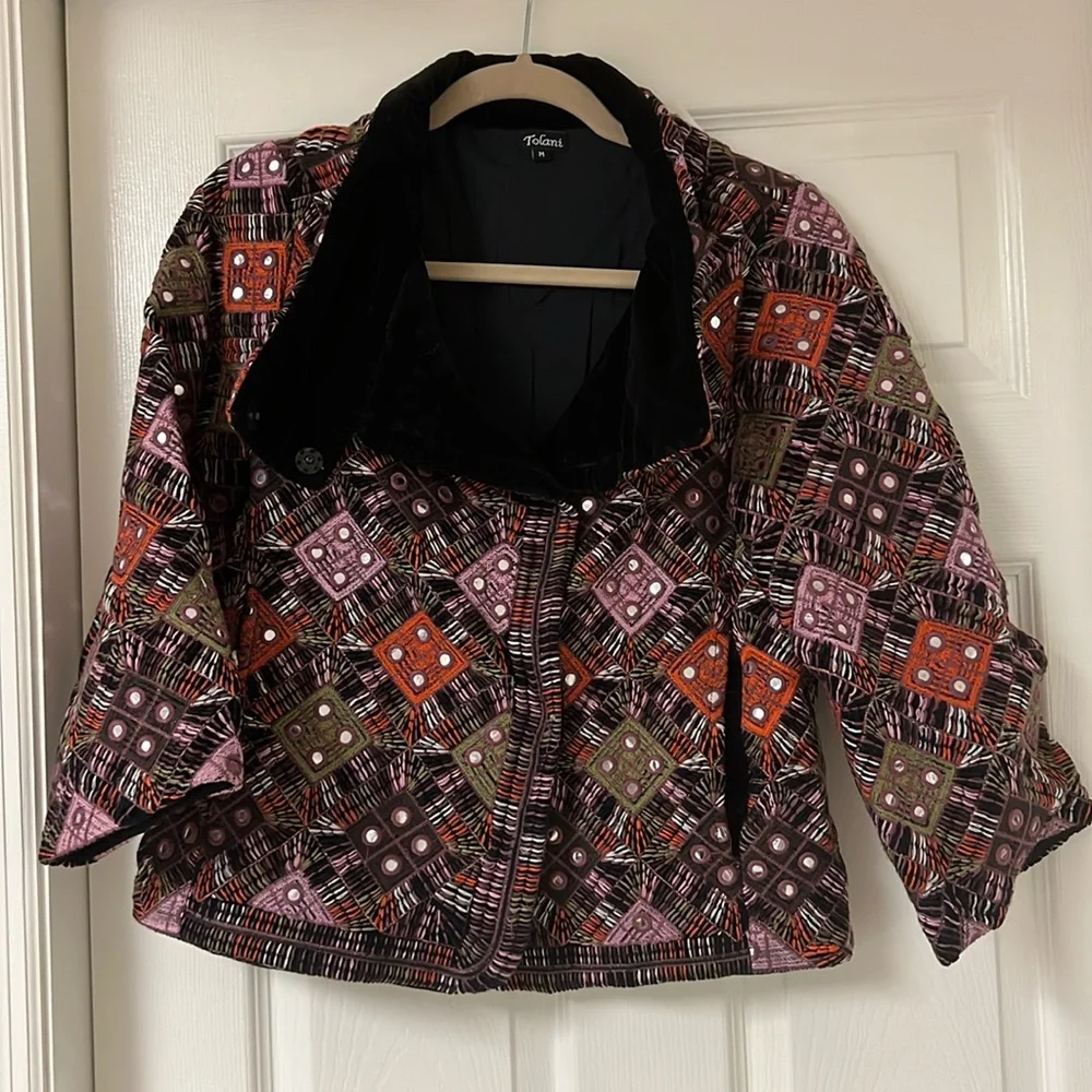 Anthropologie Mirror embroidered Anju Velvet Jacket by Tolani Size Medium - Picture 3 of 16